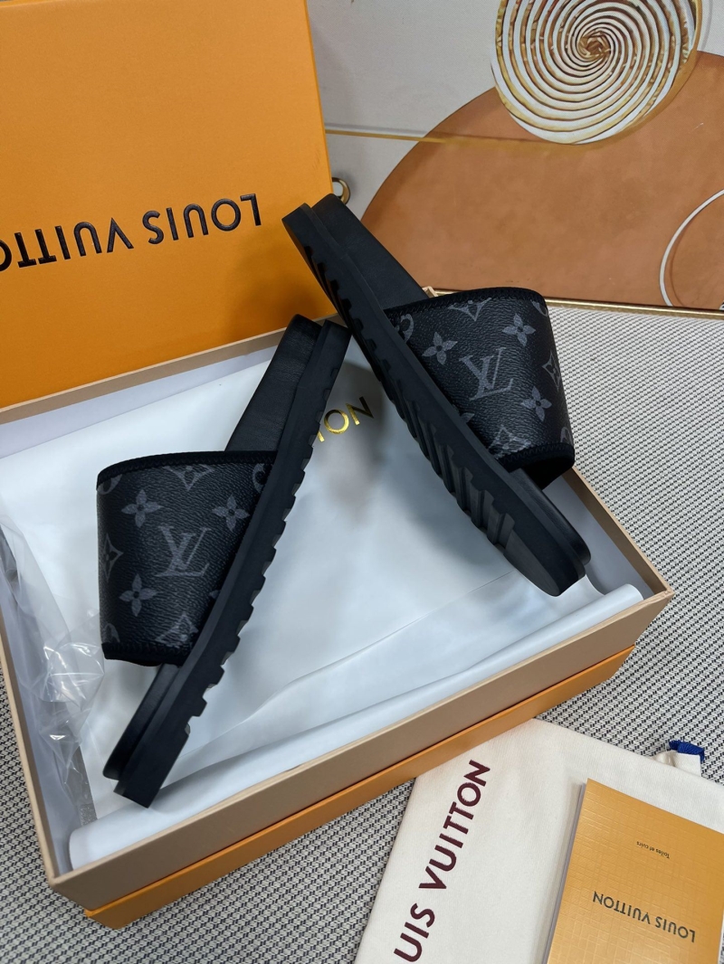 Louis Vuitton Slippers